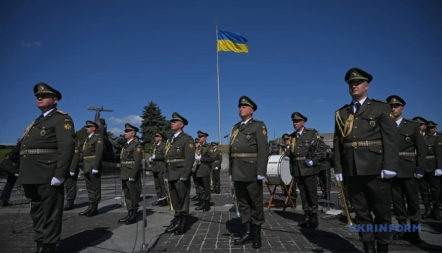Підняття Державного Прапора України над Києвом за участі Президента Володимира Зеленського та лідерів країн Балтії і