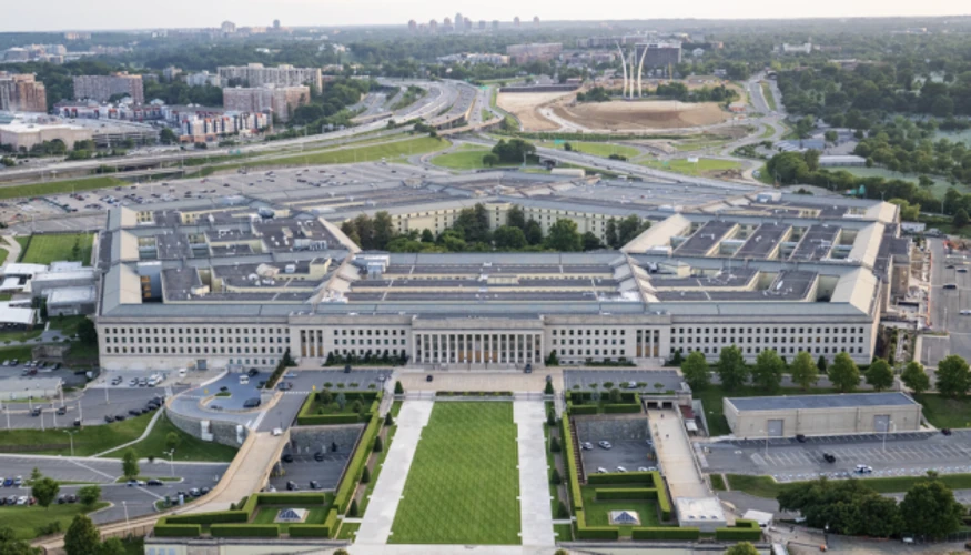 Парнелл і Файнберг: хто в Пентагоні формує тиск на оборонпром США