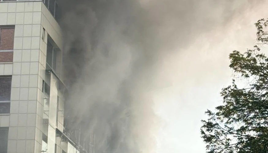 Чому удар по бізнес-центру в Дніпрі стосується кожного: три загиблих, пошкоджений офіс сервісу